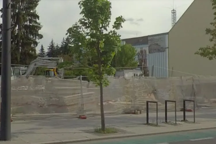 Primăria Cluj-Napoca „face” din nou centrul cultural din centrul Clujului, promis de mai bine de 10 ani. Să fie de această dată cu noroc?