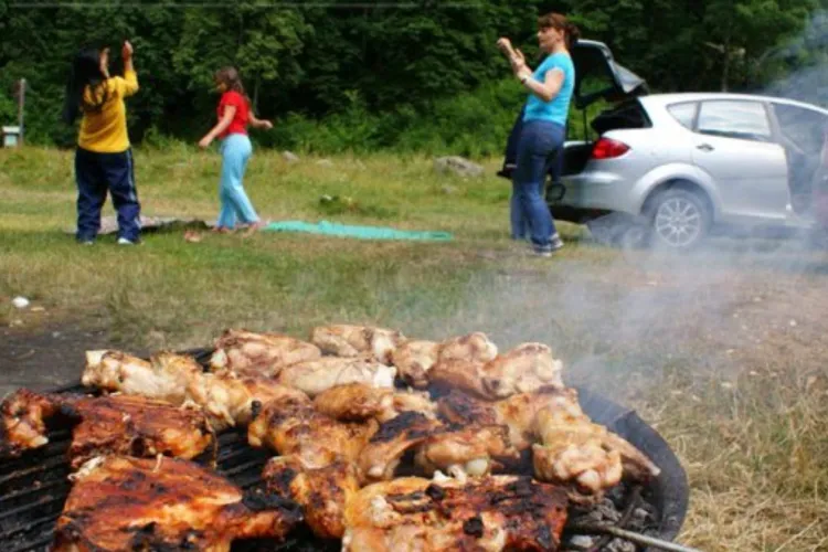 Ieșim sau nu la grătar de 1 Mai? Ce spun meteorologii despre vremea din minivacanță și cum va arăta vremea în următoarele patru săptămâni