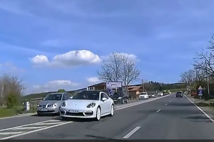 VIDEO Șofer „criminal”, la bordul unui Porsche Panamera, salvat de un miracol la o depășire pe Calea Turzii din Cluj-Napoca