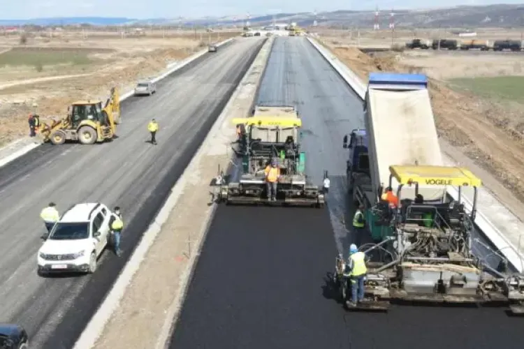 România are 87.000 km de drumuri, dar aproape 40% sunt uzate sau degradate! Radiografia unui sistem rutier în suferință