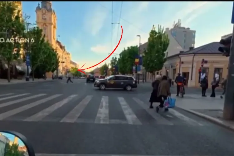 Inconștiență sau pur și simplu nepăsare? Un motociclist clujean „a prins” pietonii care nu dau doi bani pe regulile de circulație: „Ceva nu e ok” 