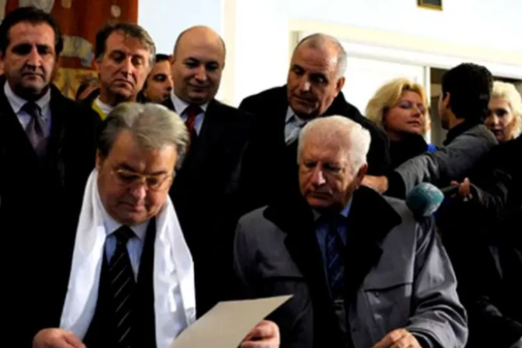 A murit Dan Claudiu Tănăsescu, omul de încredere al lui Corneliu Vadim Tudor. Medic cu studii la Cluj, a fost și scriitor, senator și primar