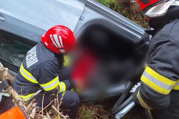 Doi tineri implicați în gravul accident în zona Muntele Băișorii din Cluj! Au fost transportați de urgență la spital 
