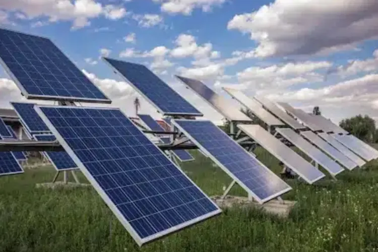 Două comune din Cluj vor avea parcuri fotovoltaice: Acestea își vor putea produce singure electricitatea. CJ dă undă verde proiectului