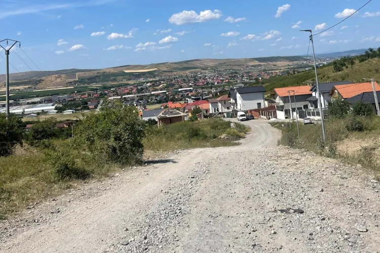 Schimbare uriașă pe o stradă din Cluj! Aproape 100 de milioane de lei pentru trotuare, pistă de biciclete și canalizare pluvială