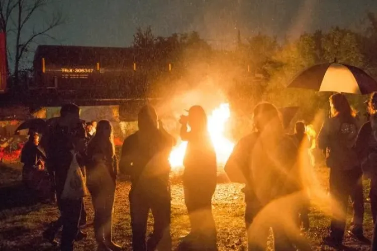 Fotbal, țipete și scandal până la 2 dimineața într-un parc din Cluj-Napoca! Oamenii cer stingerea luminilor după ora 22