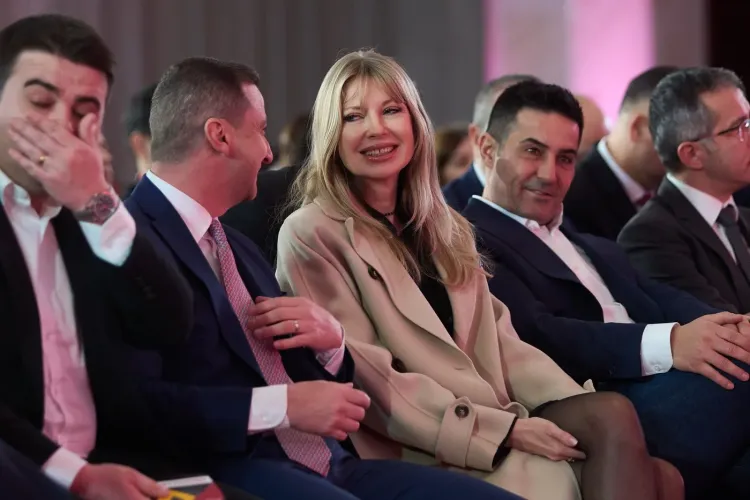 Ruptură în PSD după apropierea de AUR. Senatoarea Victoria Stoiciu demisionează și acuză „normalizarea fascismului”: „Nu voi gira niciodată”