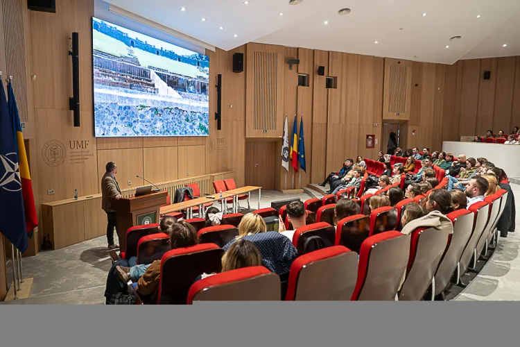 Rezidenții din Cluj, puși față în față cu realitatea malpraxisului: Ce responsabilități au medicii la început de carieră când lucrurile merg prost