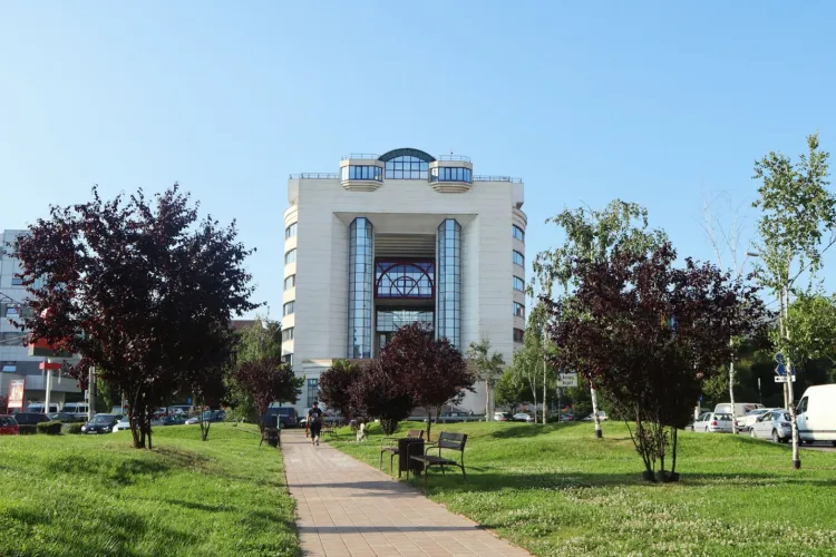 Clujul sărbătorește 105 ani de lectură publică! Zilele Bibliotecii Județene aduc ateliere, lansări de carte și evenimente pentru toate vârstele