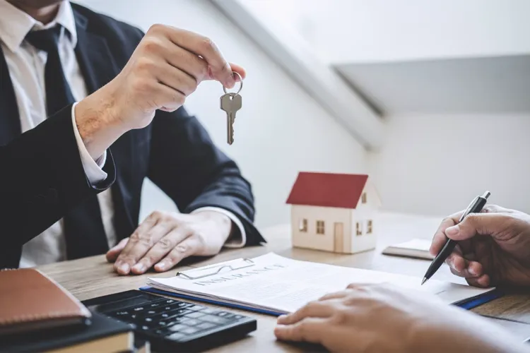 Cu austeritatea la ușă piața imobiliară din Cluj nu se oprește: Câte imobile și-au schimbat proprietarul și unde se plasează în topul național