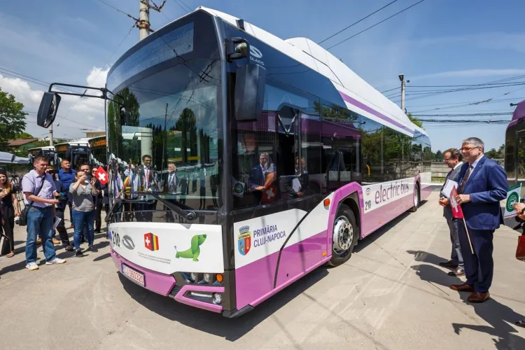 Emil Boc anunță o stație nouă de autobuz în Cluj-Napoca și 22 de autobuze electrice pe străzi: „Mai avem în licitație încă nouă”
