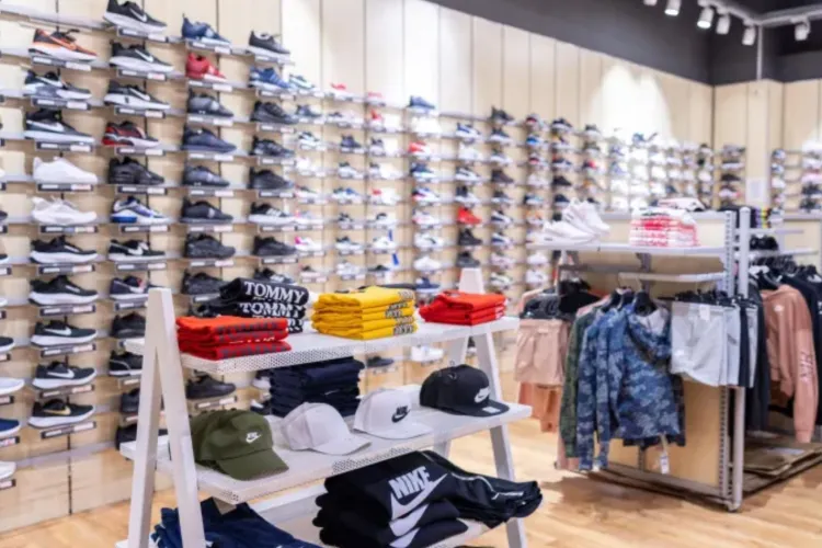 Reduceri surpriză la Iulius Mall Cluj! Clienții primesc 10% înapoi la cumpărăturile din magazinele Sport. Grăbește-te, perioada este limitată