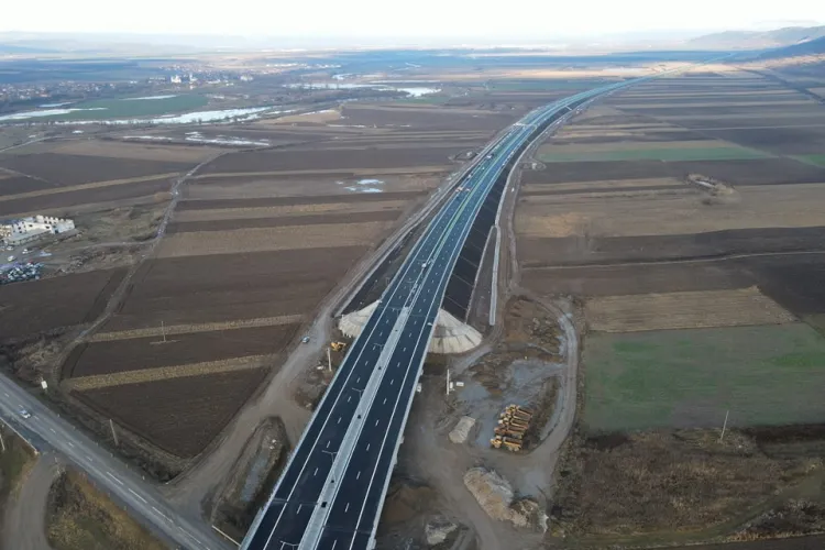 Atenție, șoferi clujeni! Restricții pe A3 lângă Câmpia Turzii toată ziua – viteză redusă la 40 km/h și piloți de trafic pe autostradă