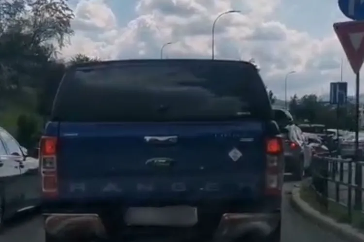 VIDEO. Coșmar în trafic spre Florești chiar și duminică! Coloane interminabile de mașini pe sensul Cluj-Florești din cauza lucrărilor