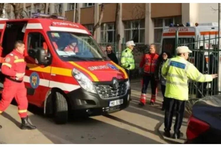 Tragedie fără margini într-o școală!  Un elev de clasa a VIII-a a murit sub privirile colegilor
