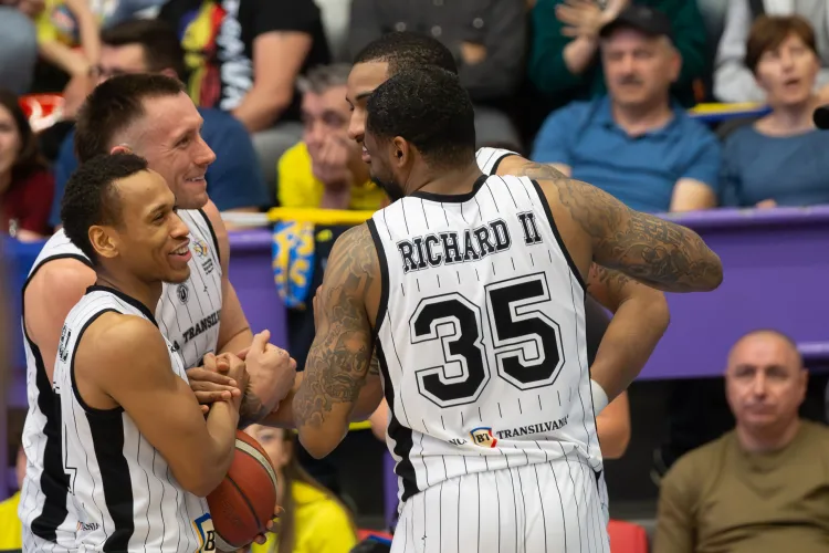 Victorie pentru U BT Cluj în primul meci din semifinale, la Craiova! 