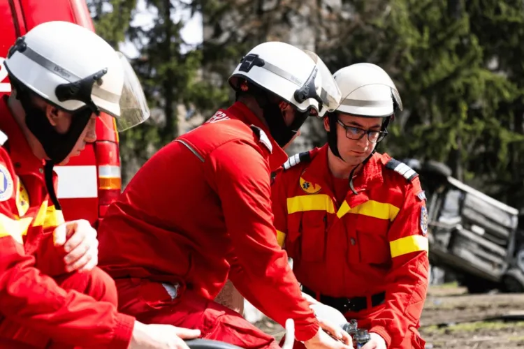 Zi de foc pentru salvatori în toată țara! Clujul se află în topul intervențiilor, după sute de apeluri și zeci de misiuni contracronometru 