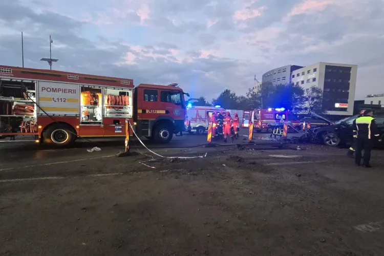 Accident la ieșirea din Cluj-Napoca spre Florești: Cinci oameni au fost duși la spital. A fost nevoie de pompieri, SMURD și ambulanță la fața locului