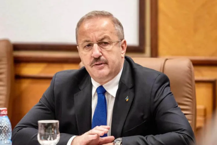 Cum stau în sondaje Bolojan, Grindeanu și principalele partide, de fapt. Vasile Dîncu: „PSD n-a câștigat mare lucru, pentru că a plecat de la putere”