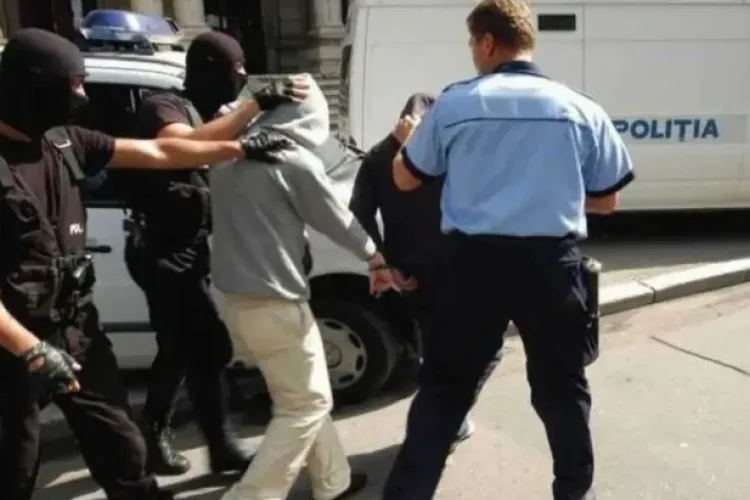 Un polițist și-a șters pozele cu familia de pe Facebook după amenințări cu moartea! Bărbatul care l-a amenințat a primit ani grei de închisoare 