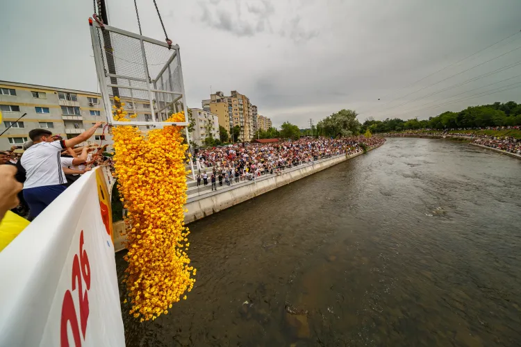 Imagini de SENZAȚIE! Mii de copii au cucerit Clujul de 1 Iunie! Parcul Central și străzile orașului s-au transformat într-un tărâm al copilăriei
