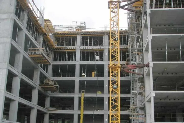 Clujul construiește mai puțin în oraș, dar compensează la sate: Câte autorizații s-au dat în județ și cât costă acum un apartament în Cluj-Napoca