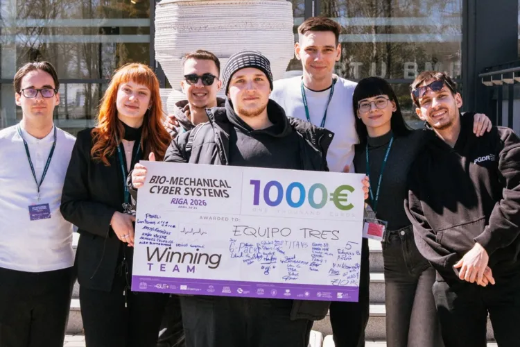 Studenții UTCN au impresionat Europa la o competiție uriașă din Letonia! O echipă coordonată de un clujean a câștigat marele premiu de 1.000 de euro