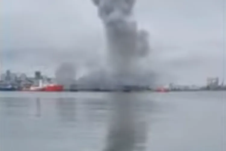 VIDEO. O dronă a explodat în Portul Constanța! Zona a fost evacuată înainte de incident. Nu se știe încă dacă a explodat singură sau a fost detonată