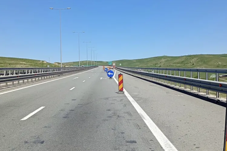 Problemă gravă pe Autostrada A10, în județul Cluj: două benzi închise fără termen de redeschidere. Șoferii, nevoiți să circule pe o singură bandă