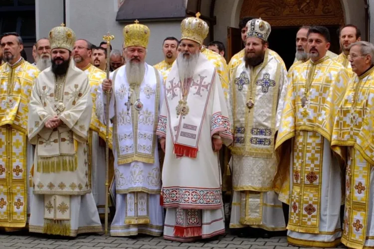 Profesorul clujean Adrian Papahagi face scut în jurul creștinilor și îi desființează pe atei: „Caricatura nu e una haioasă, ci grotescă, desfigurată”