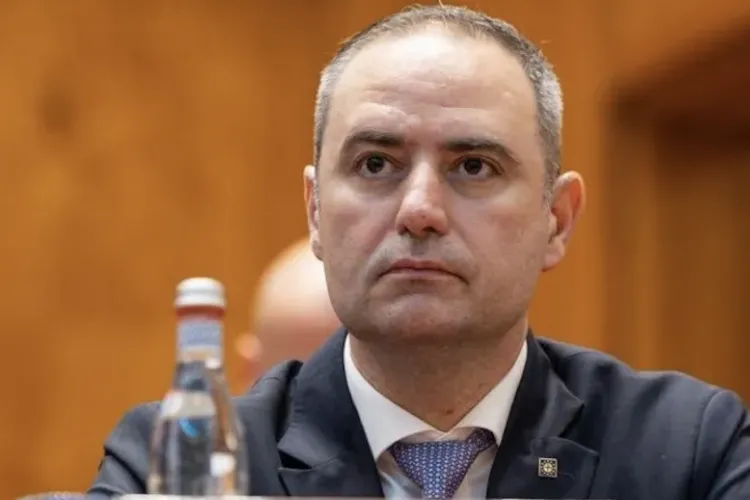 Deficitul bugetar al României s-a înjumătățit față de anul trecut: „Am coborât de la 57 de miliarde la 23 de miliarde