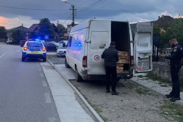 A fost prins cu lemn fără acte pe drumurile din Cluj! Un bărbat de 60 de ani din Florești a rămas fără marfă și a fost amendat usturător