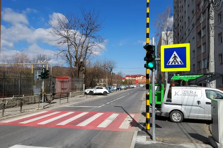 Clujean, aproape călcat de mașină pe trecerea dintr-un complex din Cluj-Napoca: „Nici urmă de frână