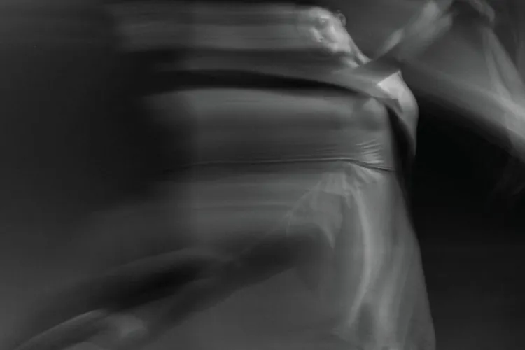 Nouă studenți din Cluj își vor expune incredibilele lucrări de artă la UBB Art Hall: Vino să vezi cum își imaginează aceștia lumea 