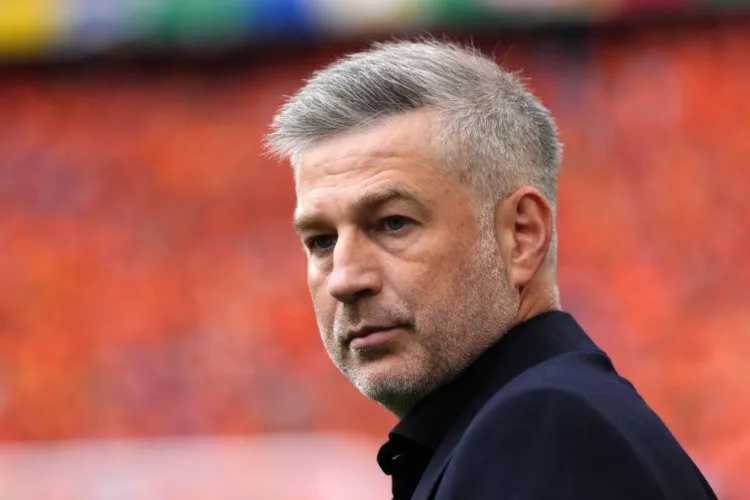 Edi Iordănescu i-a refuzat elegant pe cei de la CFR Cluj. Îi urează succes lui Varga pentru a salva echipa: „Prioritatea e un contract în străinătate”