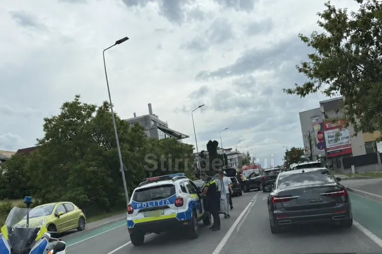 Accident în Bună Ziua, Cluj-Napoca: O mamă și cei doi copii, răniți după ce un șofer nu i-a dat prioritate
