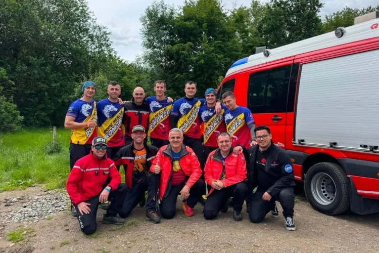Performanță uriașă pentru România la competiția mondială a salvatorilor: Un pompier din Cluj a condus echipa care a intrat în top 10 mondial 