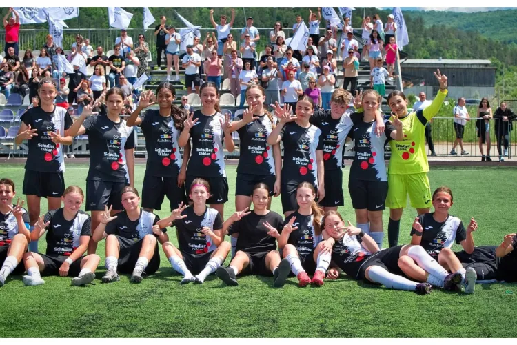 Viitorul fotbalului feminin românesc se scrie la Cluj-Napoca! U Olimpia luptă pentru un nou trofeu național: „O legendă a României” FOTO/VIDEO