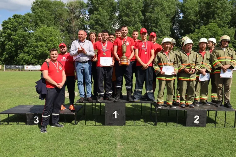 Competiție de foc la Gherla! Pompierii voluntari și privați din Cluj s-au întrecut în probe de anduranță: „Fair-play-ul a fost cuvântul-cheie”