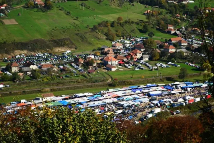 A început numărătoarea inversă pentru Târgul de vară de la Negreni! „Târgul Coaselor” revine pe malul Crișului Repede 