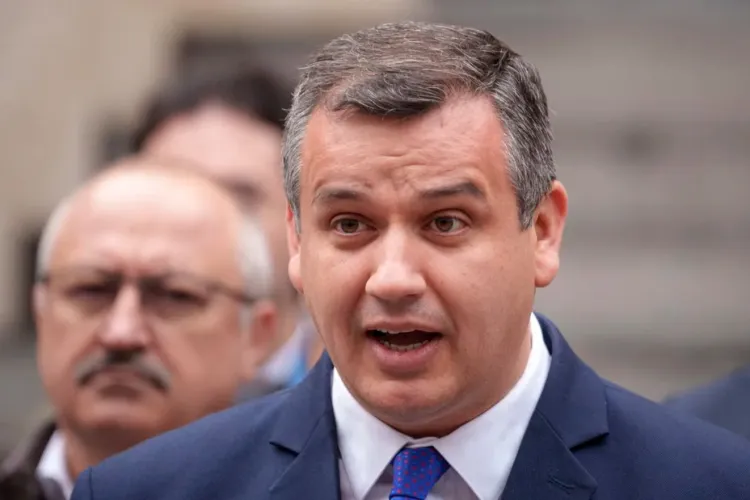 Eugen Tomac începe negocierile pentru formarea unei majorități parlamentare. Discuții cu PNL, USR și PSD pentru susținere. AUR este ignorat