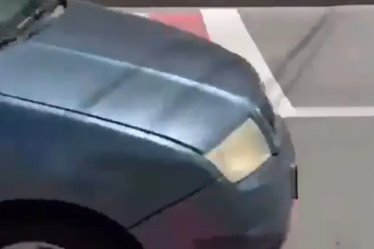 „Junglă” în traficul din Cluj-Napoca! Un bărbat era să fie spulberat pe zebră: „Nu trecerile sunt problema, ci șoferii care nu mai respectă nimic”