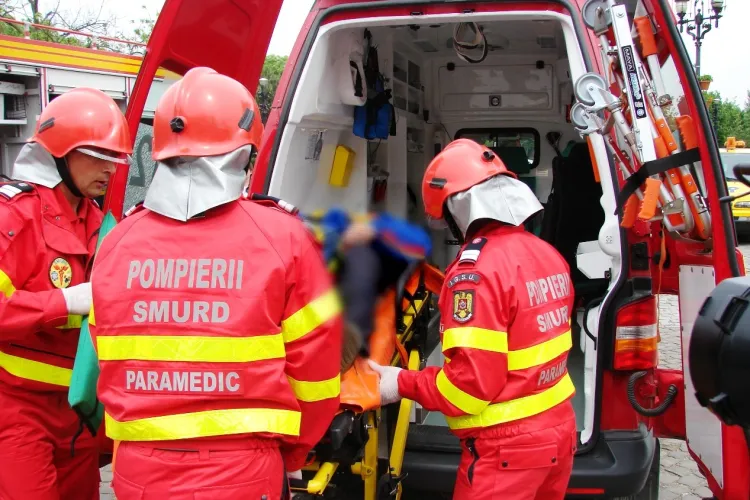 O femeie de 70 de ani se află în stare gravă după ce a fost lovită de o mașină în Cluj-Napoca