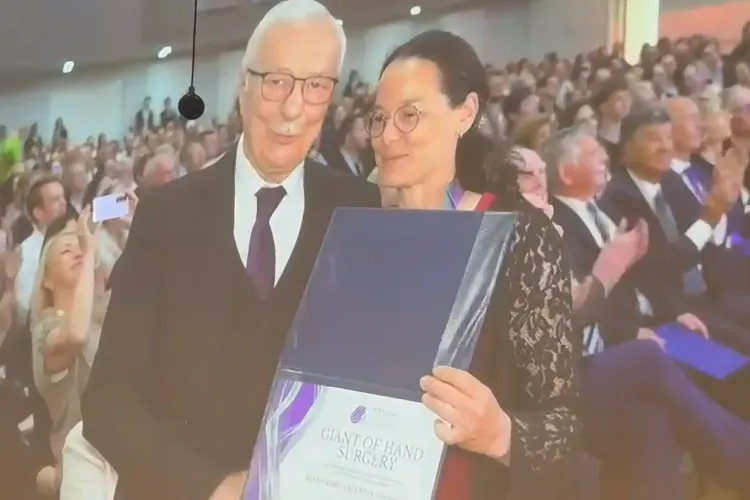 VIDEO. Celebrul chirurg clujean Alexandru Georgescu, desemnat „Gigantul Chirurgiei Mâinii” la Basel. A fondat Chirurgia Plastică la Spitalul de Recuperare