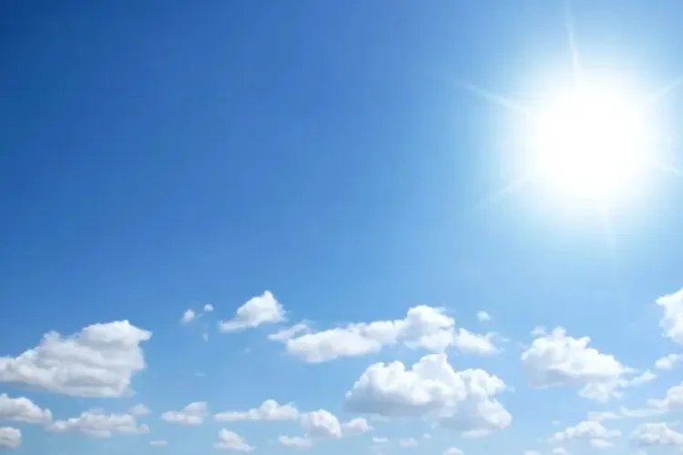 Weekend perfect la Cluj! Soarele revine pe cer, ploile dispar complet, iar meteorologii anunță o încălzire toată săptămâna viitoare