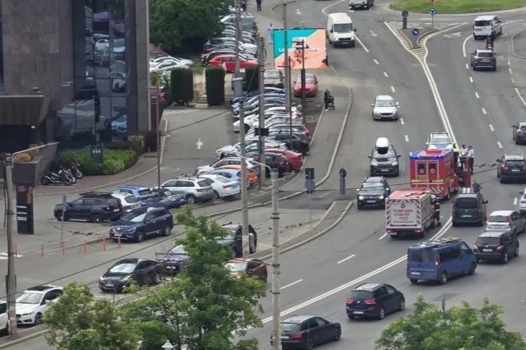 O femeie de 70 de ani se află în stare gravă după ce a fost lovită de o mașină în Cluj-Napoca