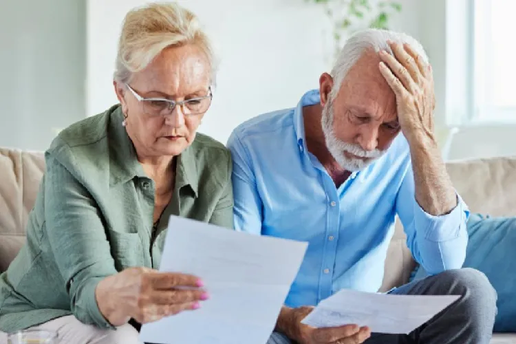 Aproape 900.000 de pensionari români trăiesc cu mai puțin de 1.281 de lei pe lună: Clujul, în top 3 județe după indemnizația socială plătită de stat