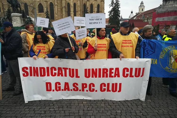 Grevă japoneză la Cluj. „Protecția copilului și asistența socială nu pot funcționa prin sacrificiul angajaților” susțin angajații DGASPC