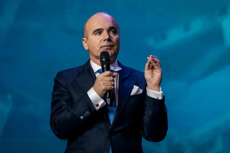 Rareș Bogdan atacă dur conducerea PNL după ce Ilie Bolojan a anunțat că va susține guvenrul PSD condus de Sorin Grindeanu: „Ipocrizie fără margini”