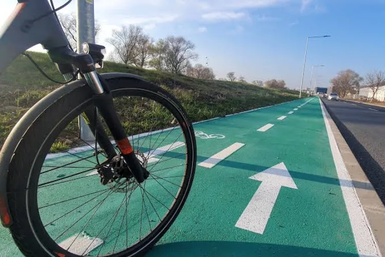 Ce cred clujenii despre pistele de biciclete! Trei povești din trafic care arată cum e infrastructura din Cluj-Napoca: : „Nu cred că au mers cu bicicleta”